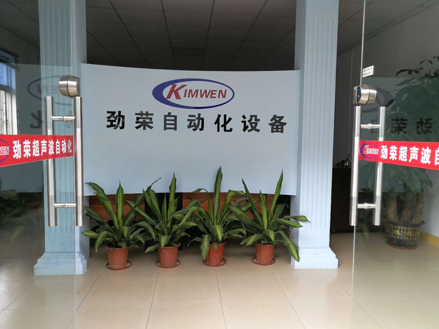 選購(gòu)超聲波清洗機(jī)要注意哪些事項(xiàng)？